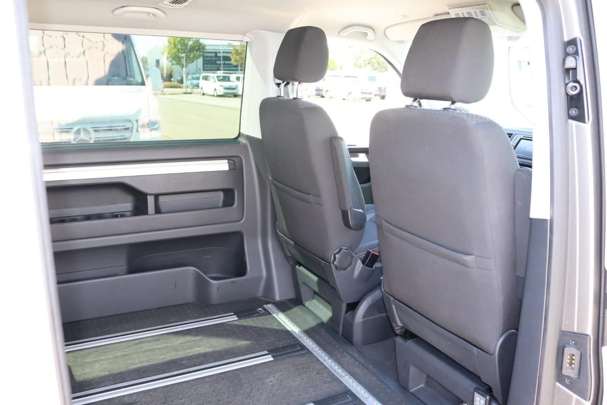 Volkswagen T6 Multivan Trendline BEHINDERTENGERECHT LIFT foto 21