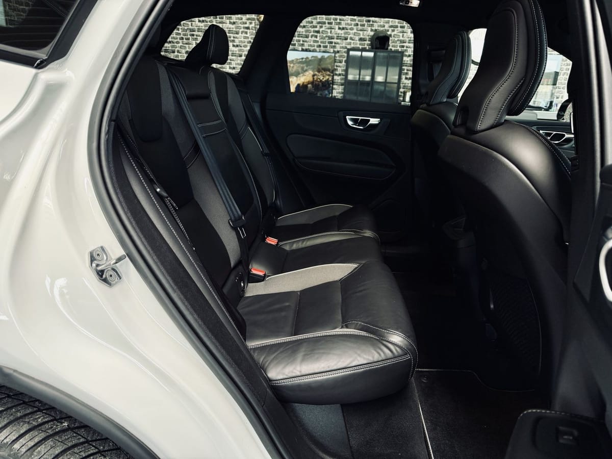 Volvo XC60 R Design PANO KAMERA LED ASSISTENZ SHZ foto 16