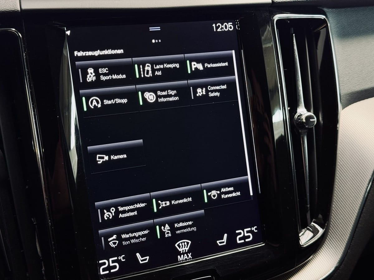 Volvo XC60 R Design PANO KAMERA LED ASSISTENZ SHZ foto 18