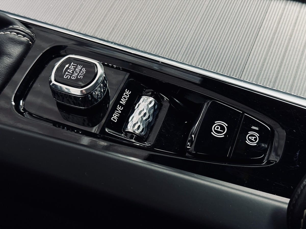 Volvo XC60 R Design PANO KAMERA LED ASSISTENZ SHZ foto 21