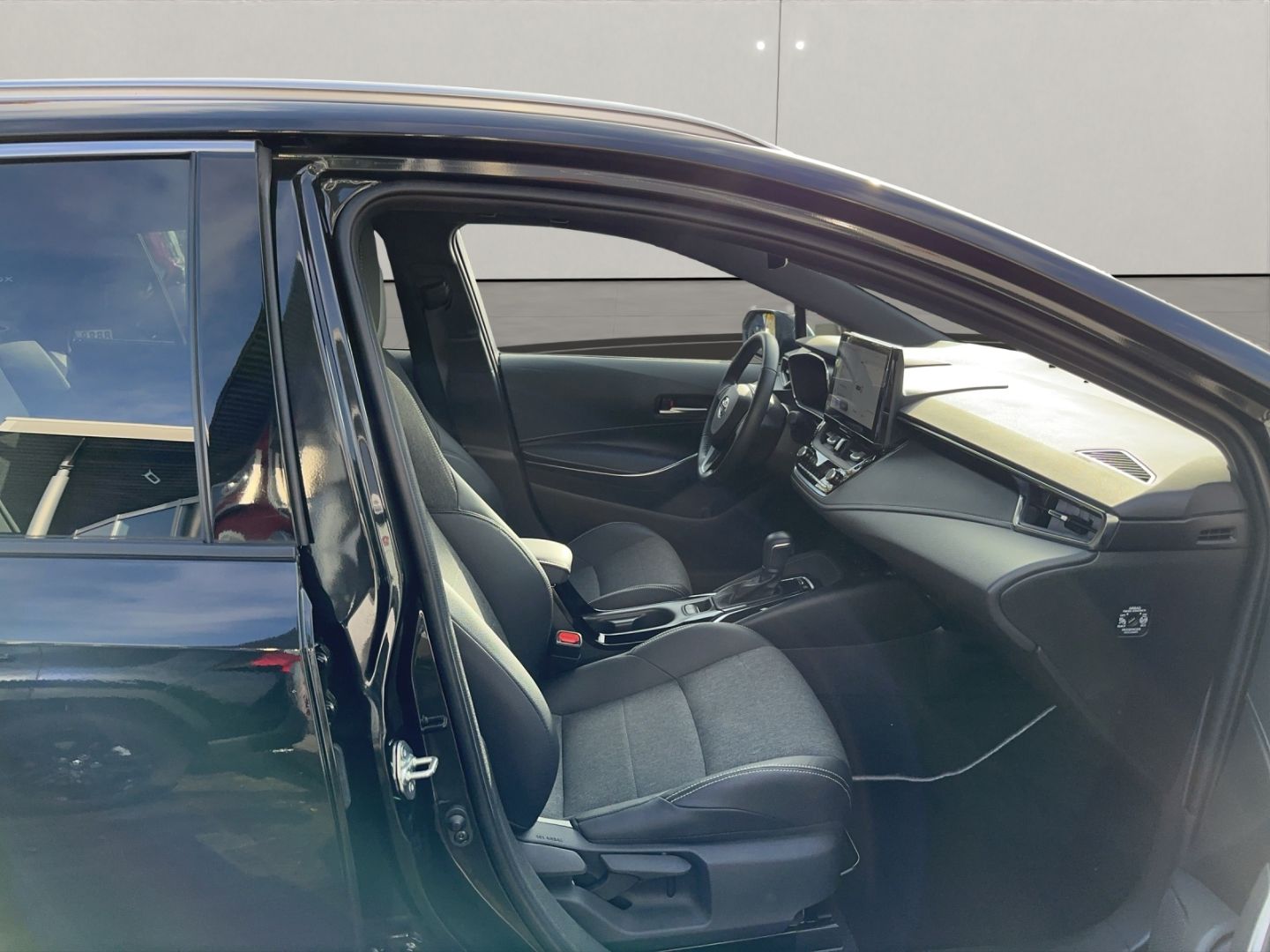 Toyota Corolla Touring Sports Hybrid Teamplayer NAVI+LE foto 15