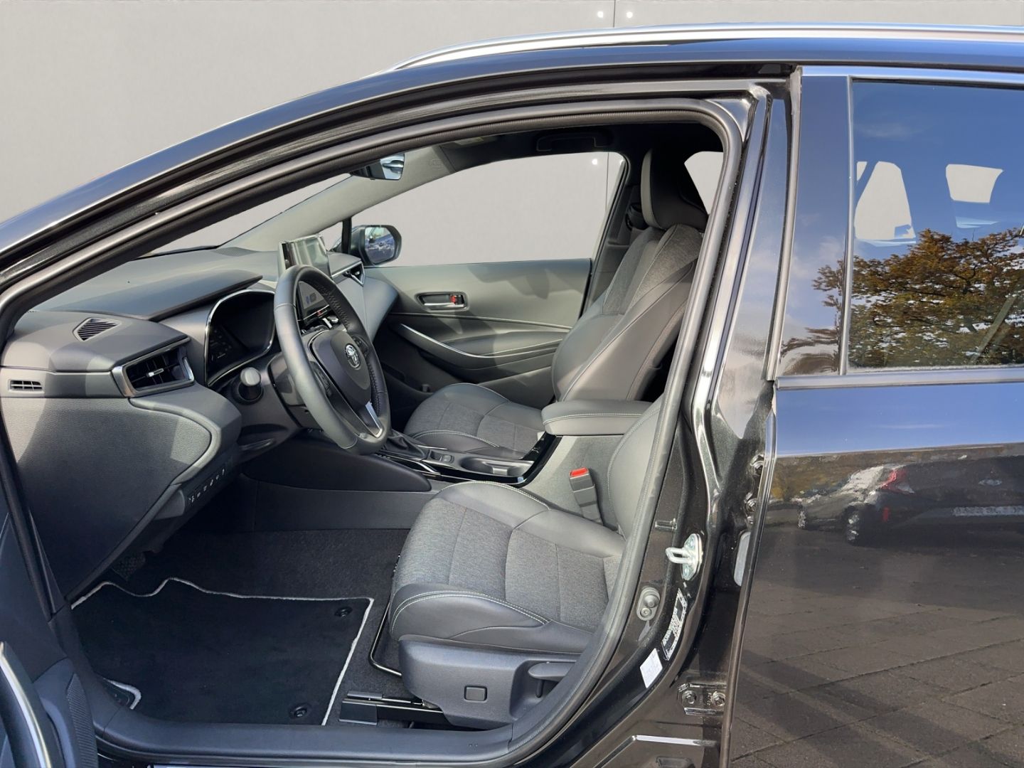 Toyota Corolla Touring Sports Hybrid Teamplayer NAVI+LE foto 9