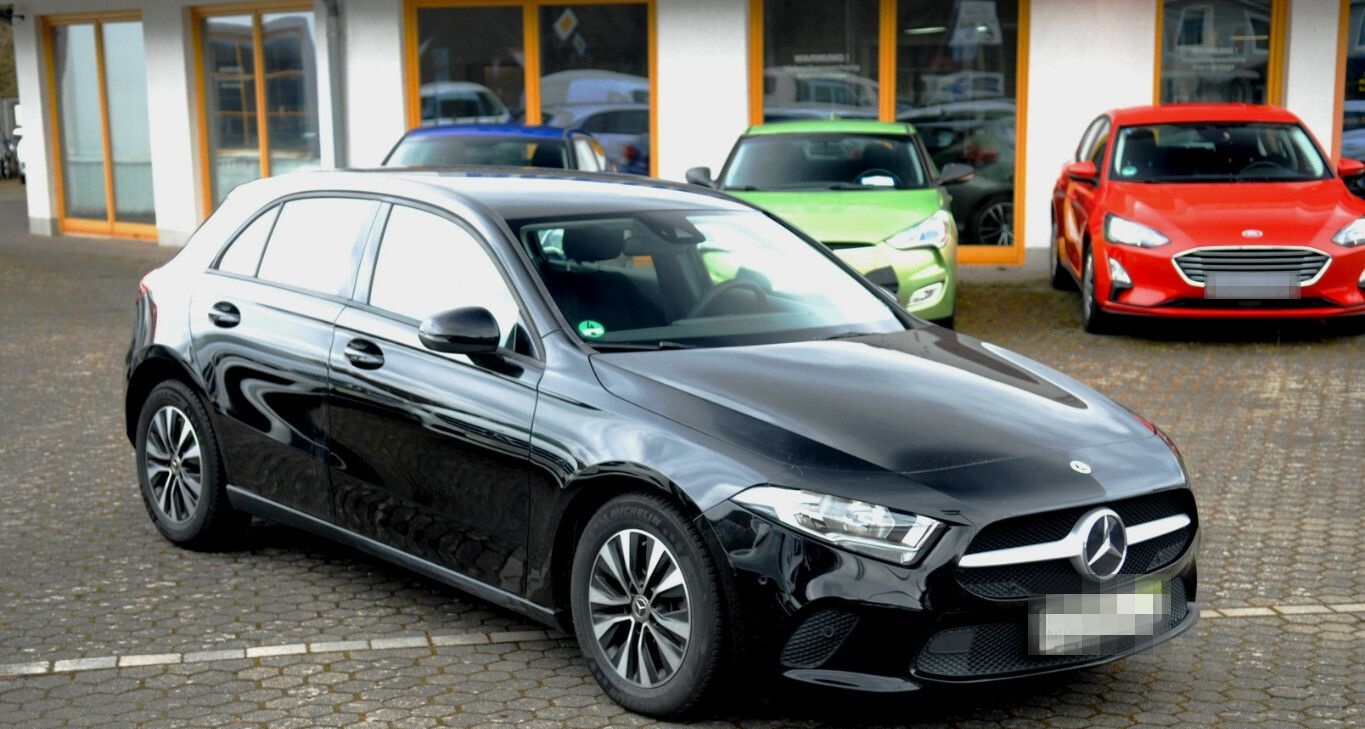 Mercedes-Benz A 200 d Progressive Automatik Navi Tempomat Klim foto 2