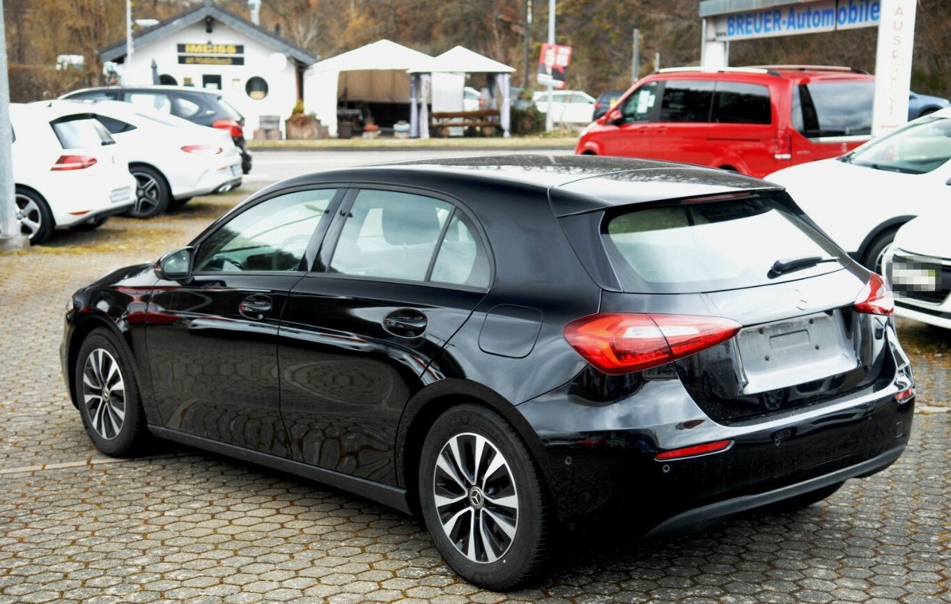 Mercedes-Benz A 200 d Progressive Automatik Navi Tempomat Klim foto 6
