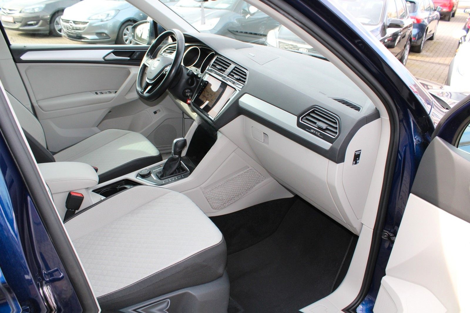 Volkswagen Tiguan Comfortline  4Motion Autom. LED Nav AHK foto 20
