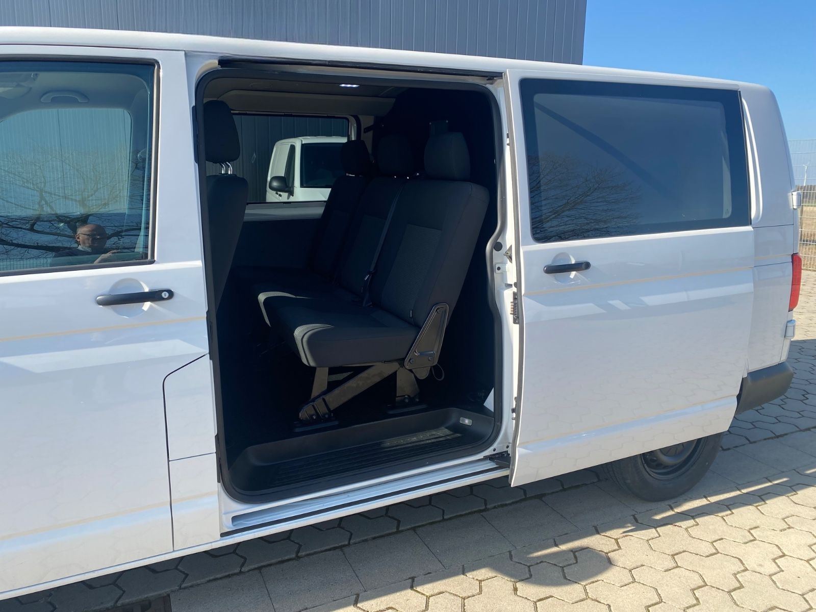 Volkswagen T6.1 Transporter Kombi Kombi lang 4MOTION, AHK, foto 5