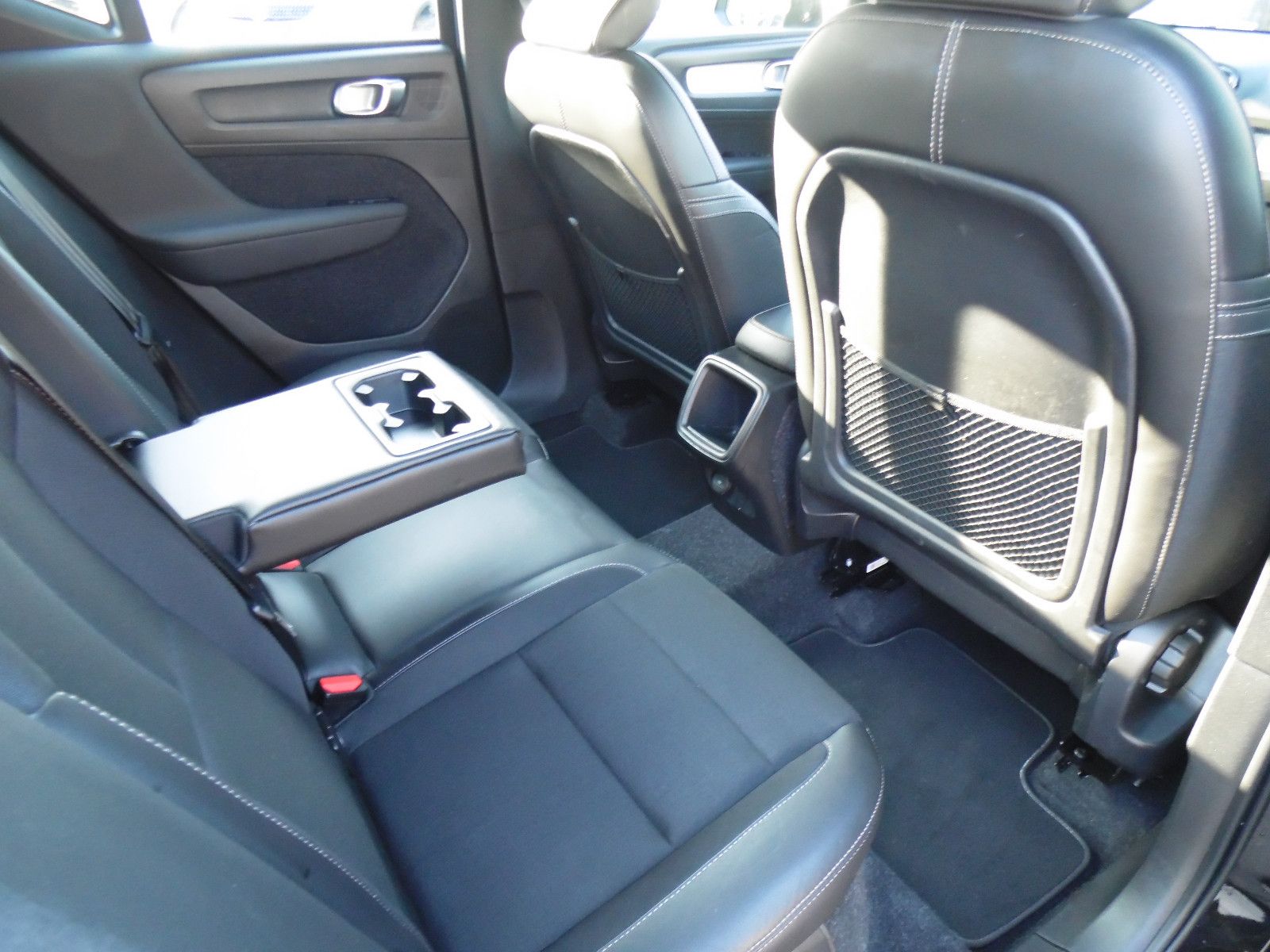 Volvo XC 40 XC40 Momentum Pro 2WD/Navi/Kamera/LED foto 17