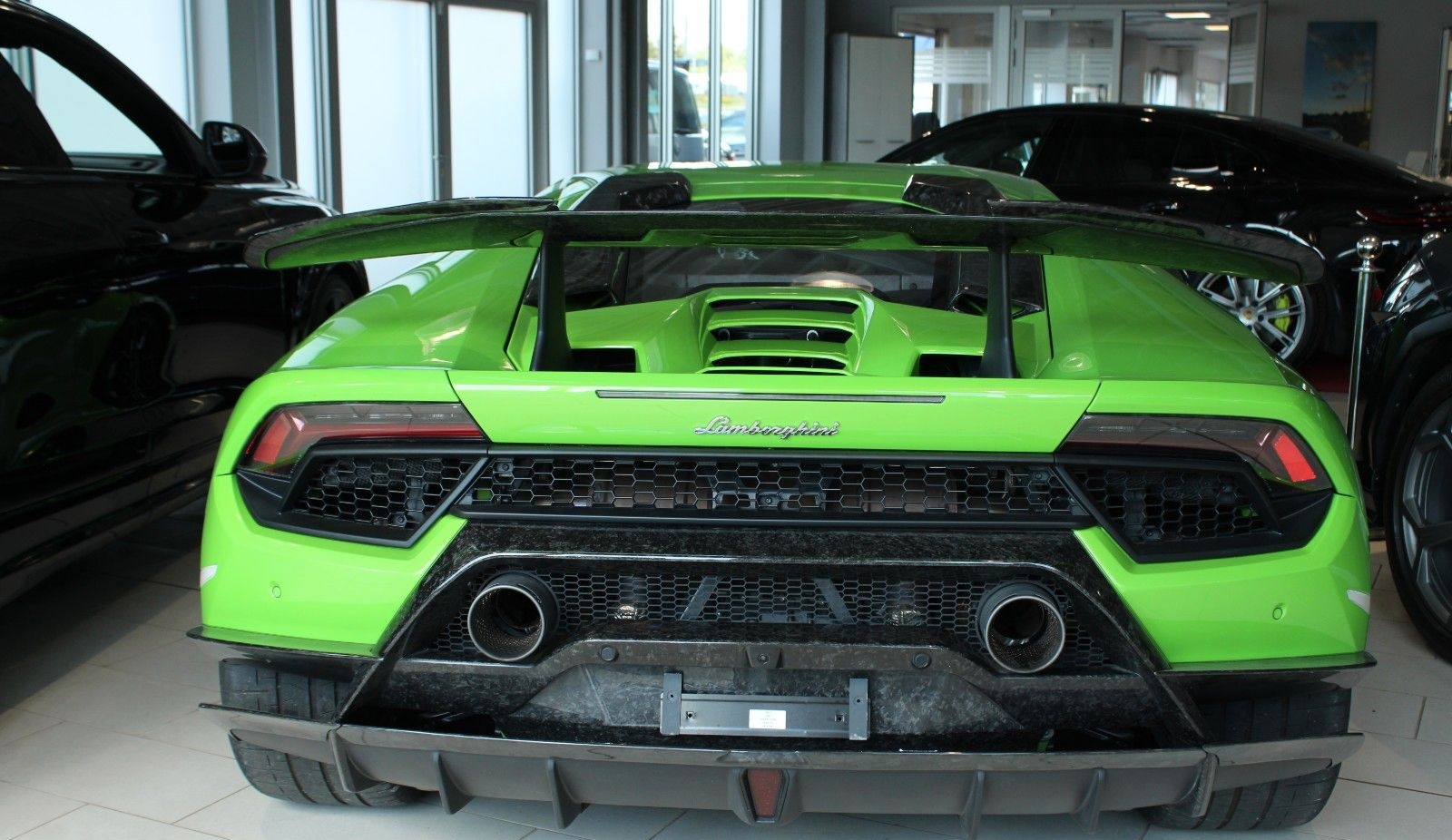 Lamborghini Huracán Performante by Novitec *Miete*Mietkauf foto 4