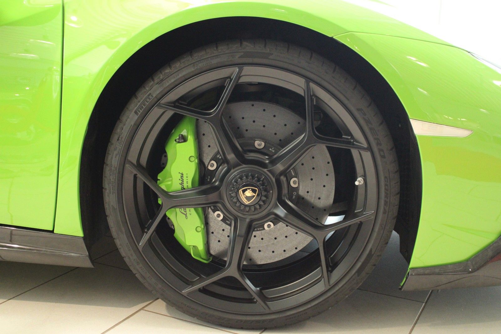 Lamborghini Huracán Performante by Novitec *Miete*Mietkauf foto 7
