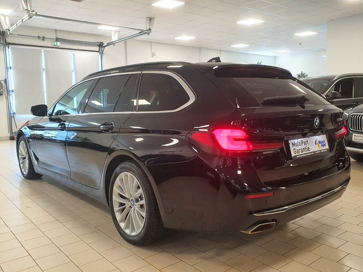 BMW 530e LuxuryLine SportBoost ParkAs KomfBelüftSitz foto 2
