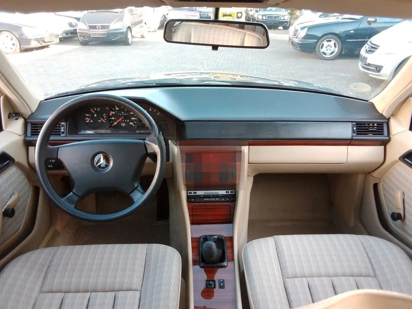 Mercedes-Benz 200 diesel foto 7
