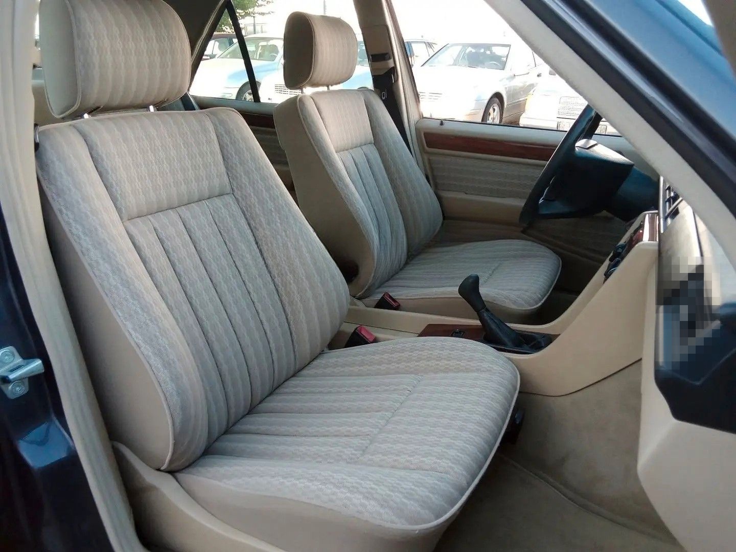 Mercedes-Benz 200 diesel foto 10