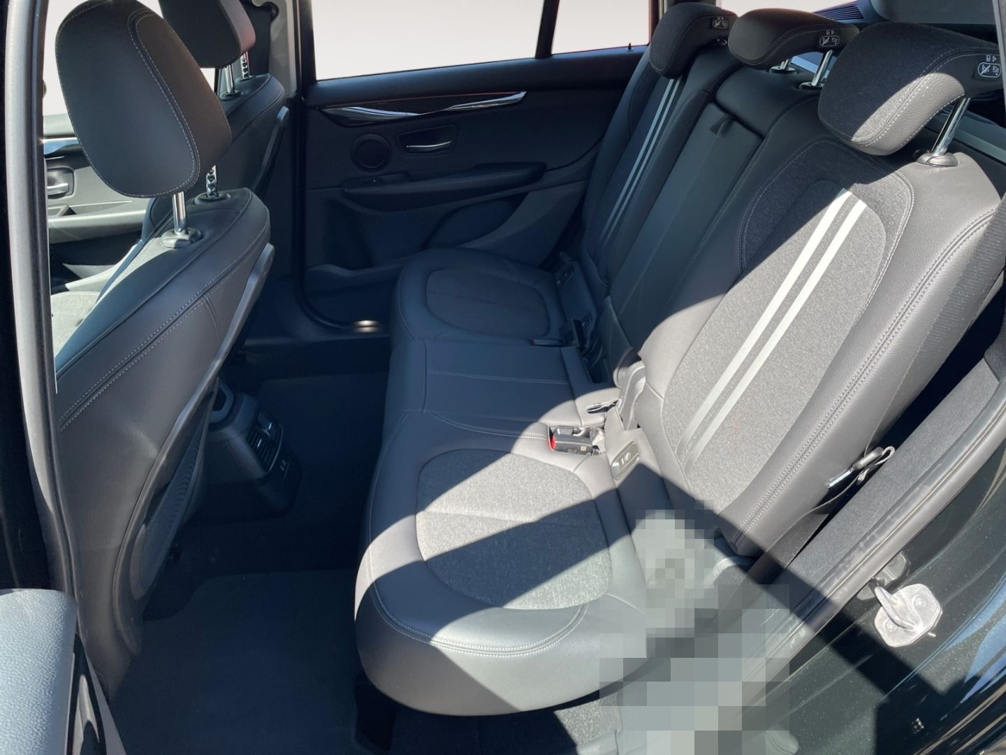 BMW 218 Gran Tourer i Sport Line*AHK*LED*PDC*Sitzhei foto 13