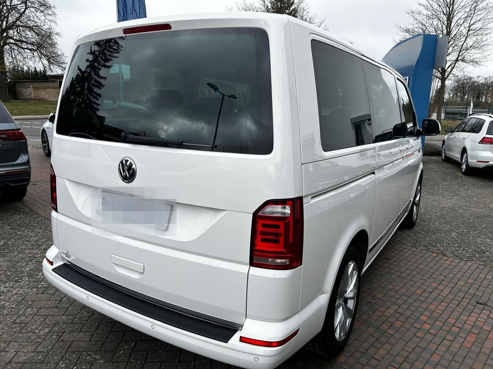 Volkswagen T6 Multivan 2.0 TDI Highline DSG foto 6