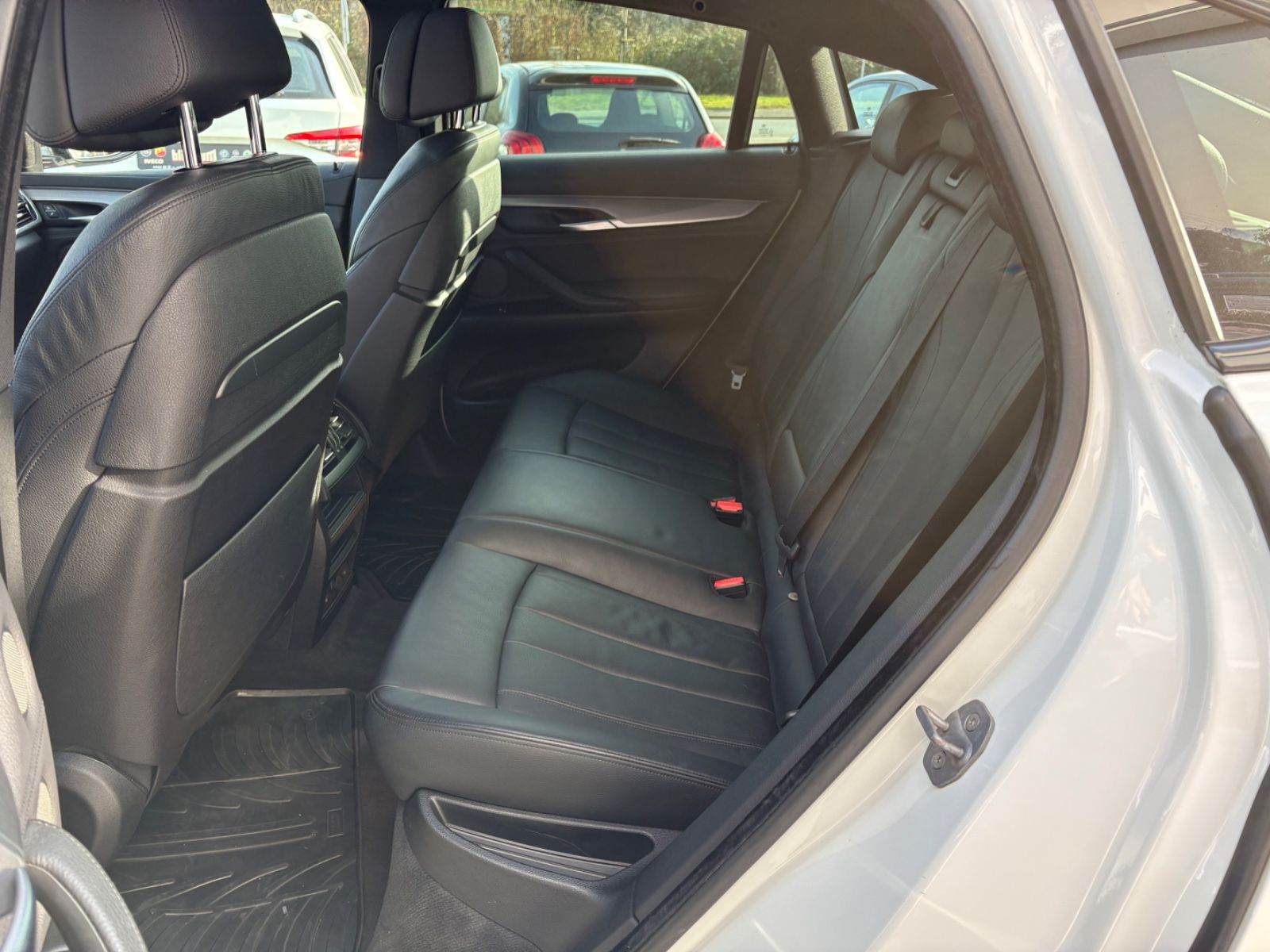 BMW X6 M50 d AHK HUD H&KRFK 360° AT Motor uvm. foto 12