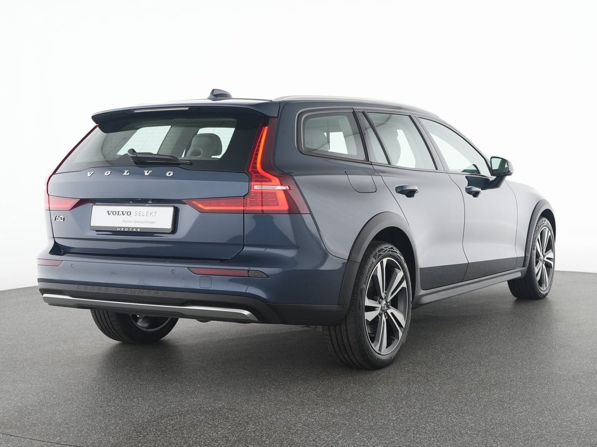 Volvo V60 CC B4 AWD Plus 1,99% foto 2