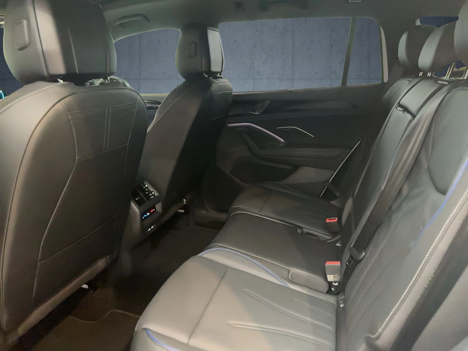 Volkswagen Tayron R-Line Hybrid DSG R-KAMERA ParkAssistent foto 12