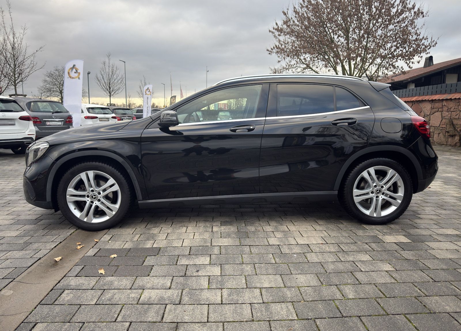 Mercedes-Benz GLA 220 CDI URBAN | NAVI | LED | 360° KAM | PDC foto 2