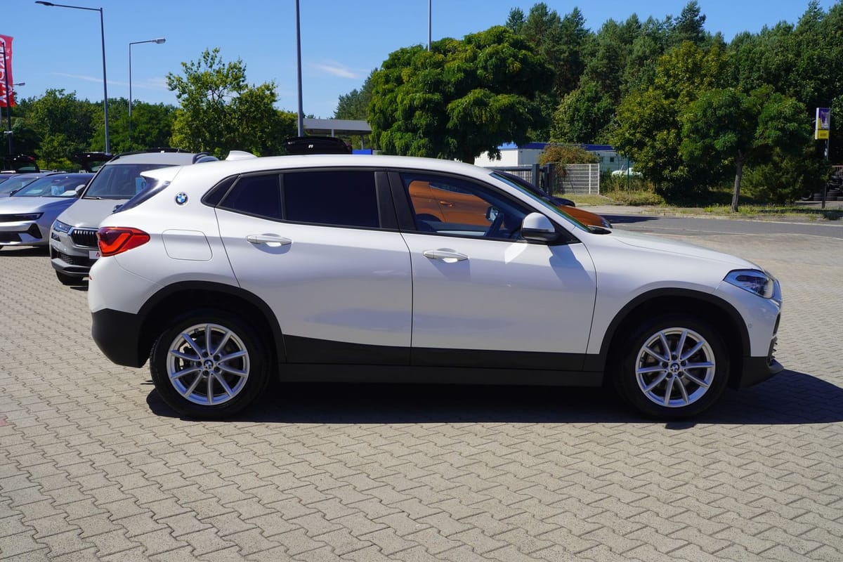 BMW X2 sDrive 18 i LED Navi Head-Up Sitzheizung AHK foto 7