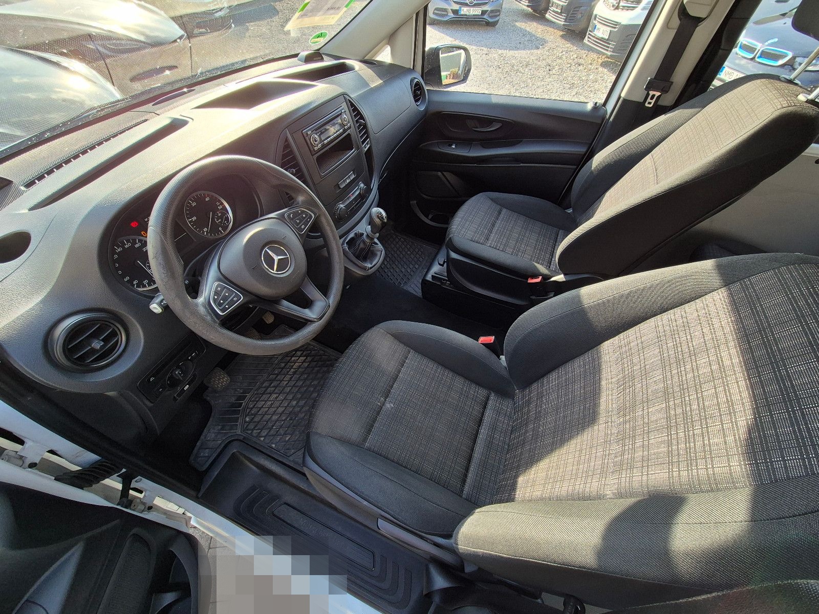 Mercedes-Benz Vito Tourer 111CDI FWD kompakt 8Sitzer PDC Euro6 foto 9