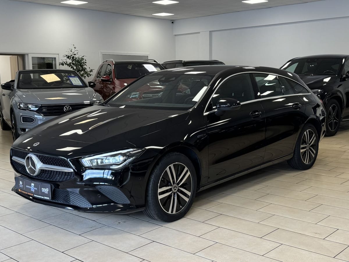 Mercedes-Benz CLA 250 Shooting Brake EQ Business LED Multibeam