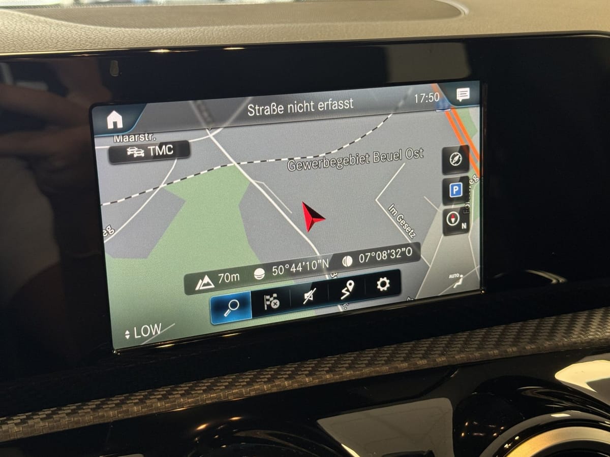 Mercedes-Benz CLA 250 Shooting Brake EQ Business LED Multibeam foto 16