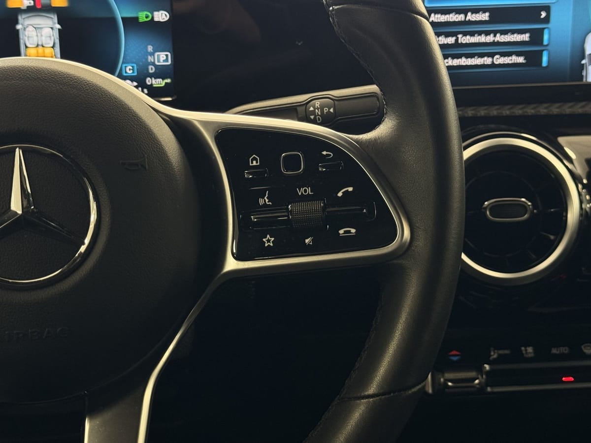 Mercedes-Benz CLA 250 Shooting Brake EQ Business LED Multibeam foto 22
