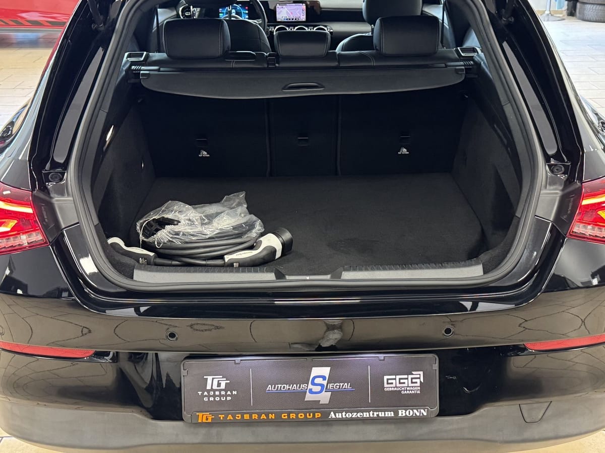 Mercedes-Benz CLA 250 Shooting Brake EQ Business LED Multibeam foto 7