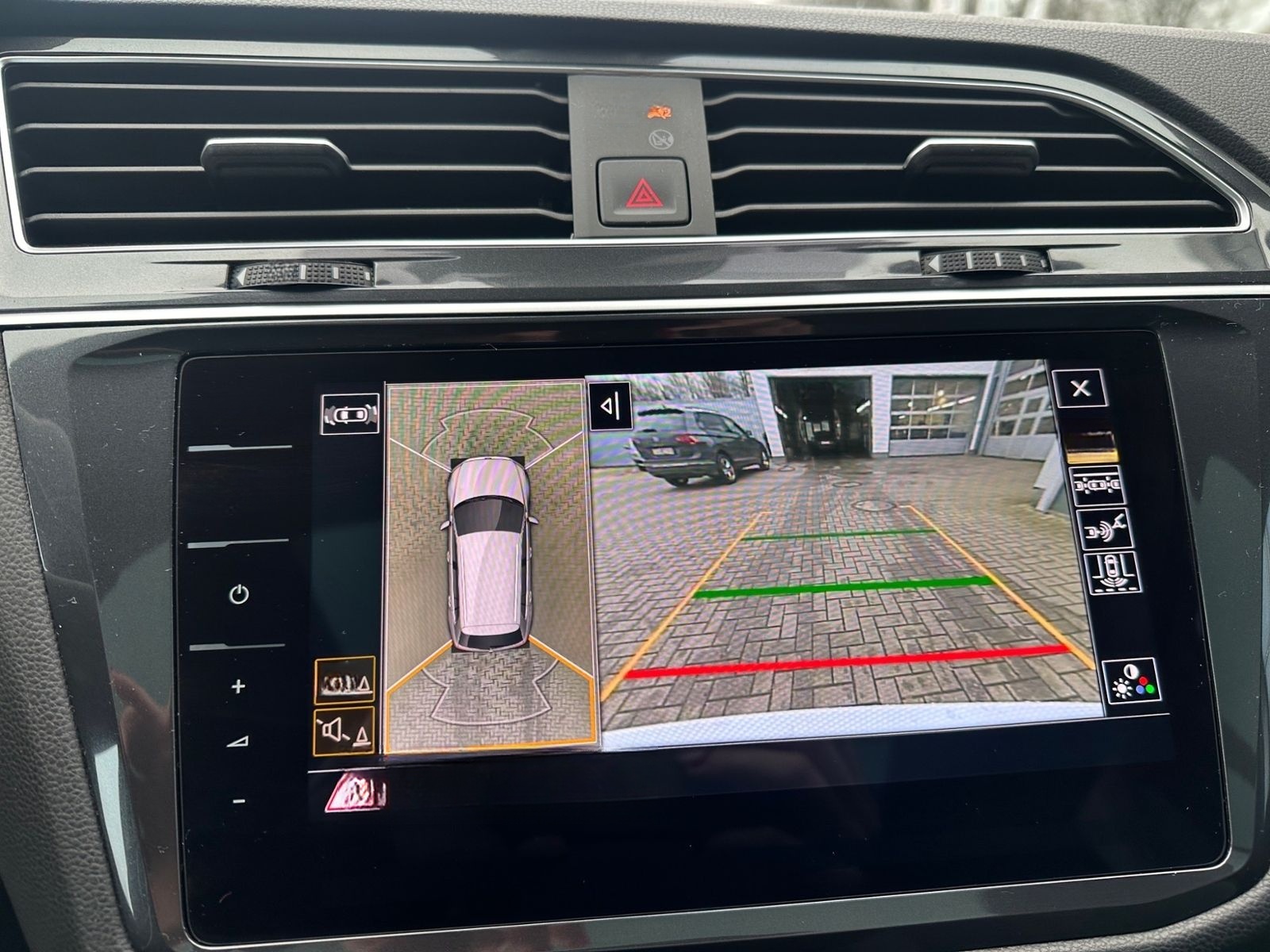 Volkswagen Tiguan Allspace 2.0 TDI R-Line *4Motion*NAVI*SHZ foto 12