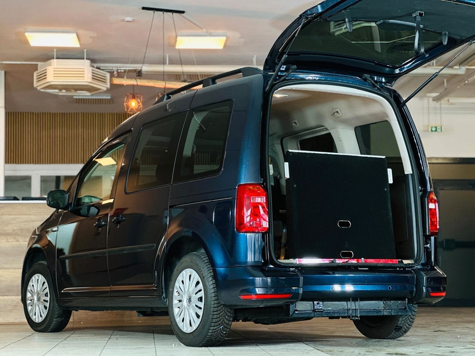 Volkswagen Caddy 4- Behindertengerecht-Rampe foto 8
