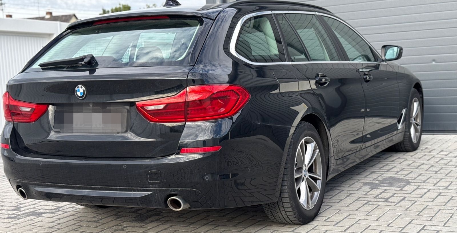 BMW 520 d Touring*PANO-HEAD-UP*LED*KAMERA*AMBIENTE* foto 12