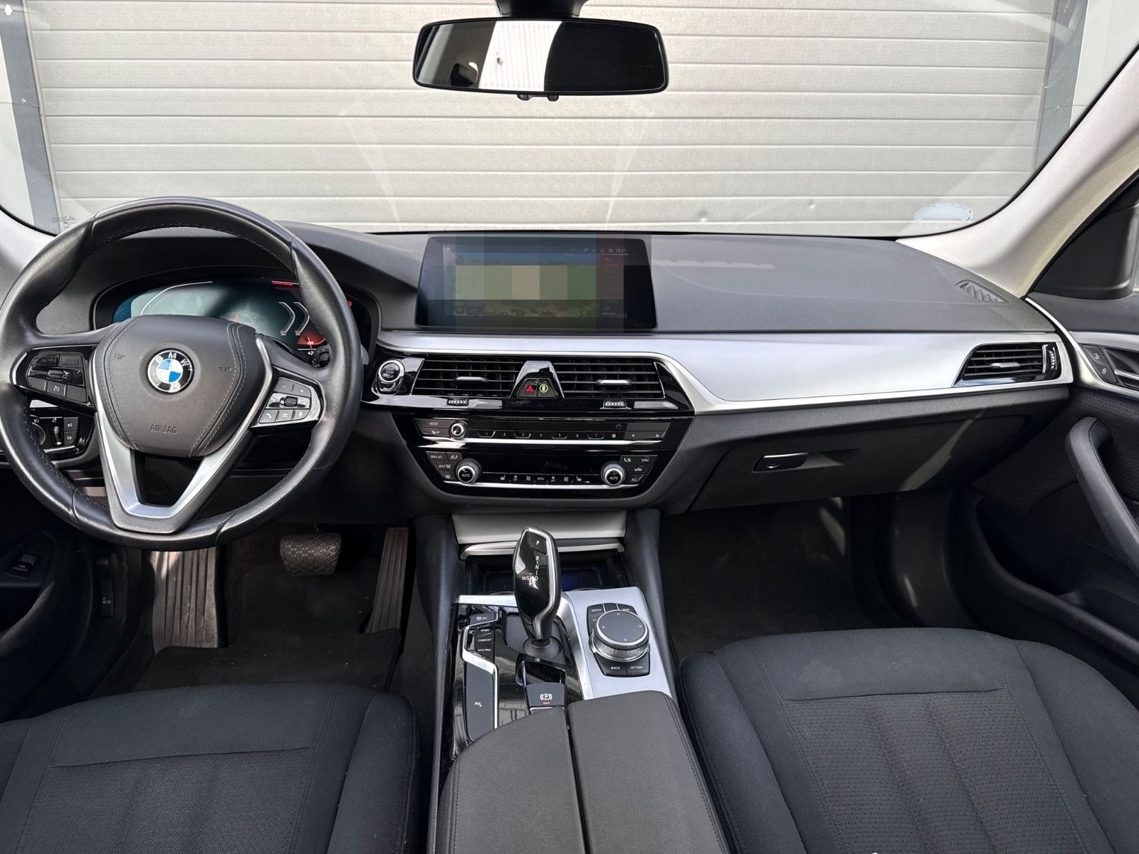 BMW 520 d Touring*PANO-HEAD-UP*LED*KAMERA*AMBIENTE* foto 14