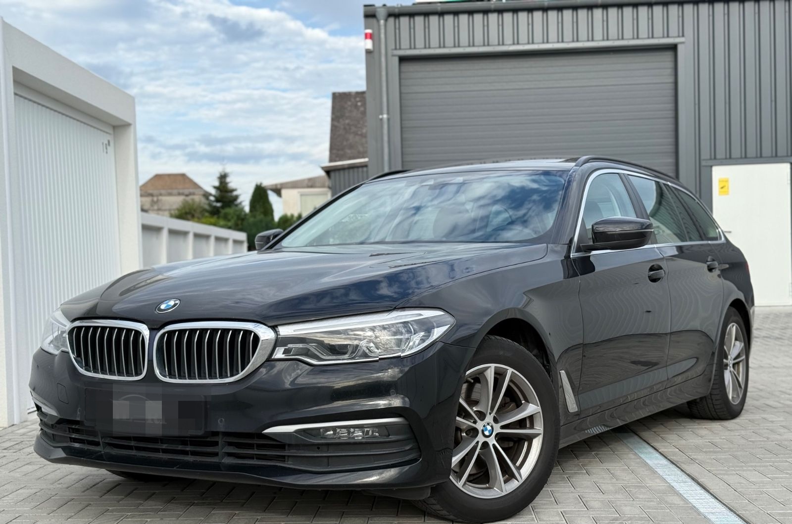 BMW 520 d Touring*PANO-HEAD-UP*LED*KAMERA*AMBIENTE* foto 20