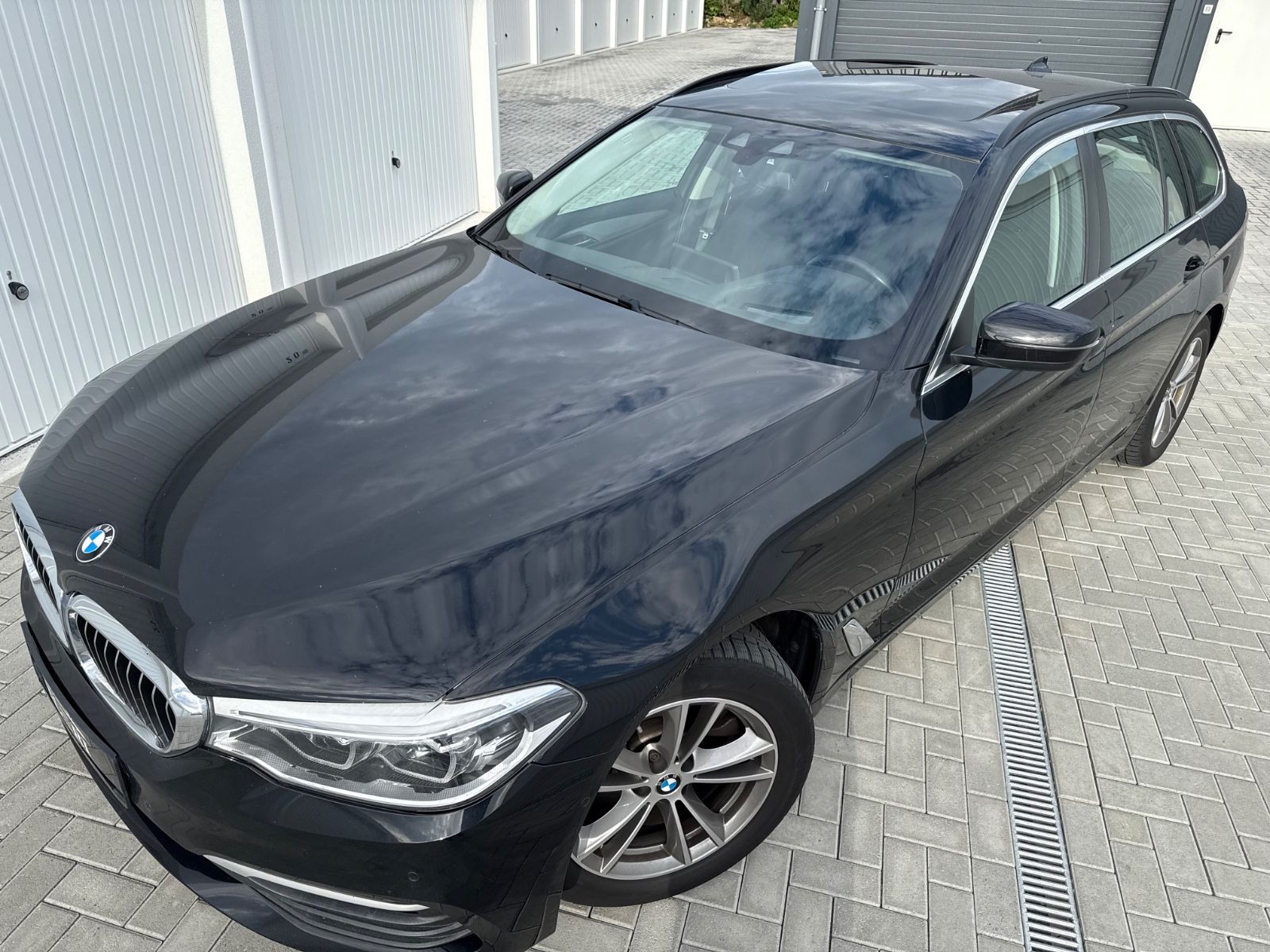 BMW 520 d Touring*PANO-HEAD-UP*LED*KAMERA*AMBIENTE* foto 5