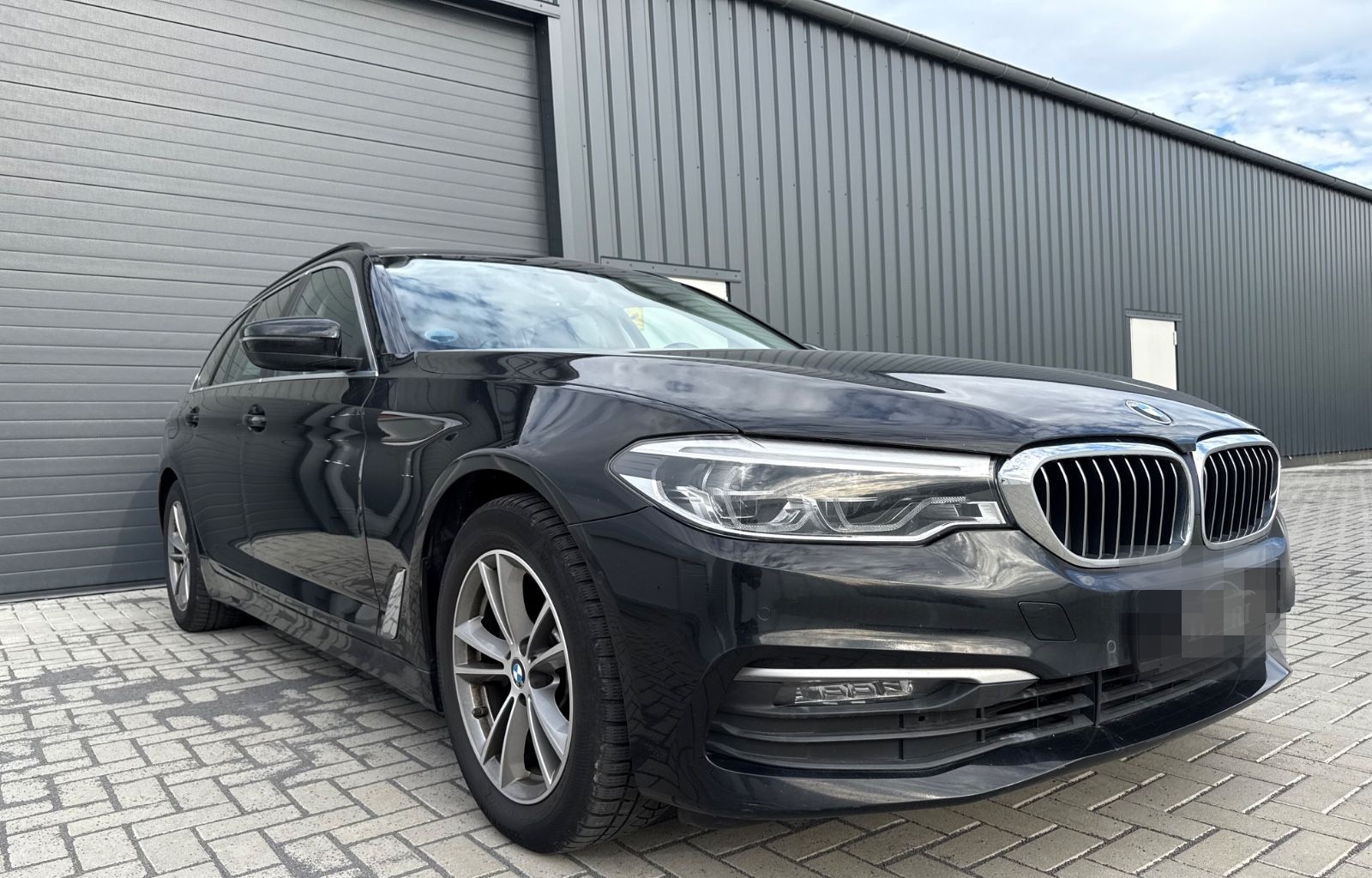 BMW 520 d Touring*PANO-HEAD-UP*LED*KAMERA*AMBIENTE* foto 8