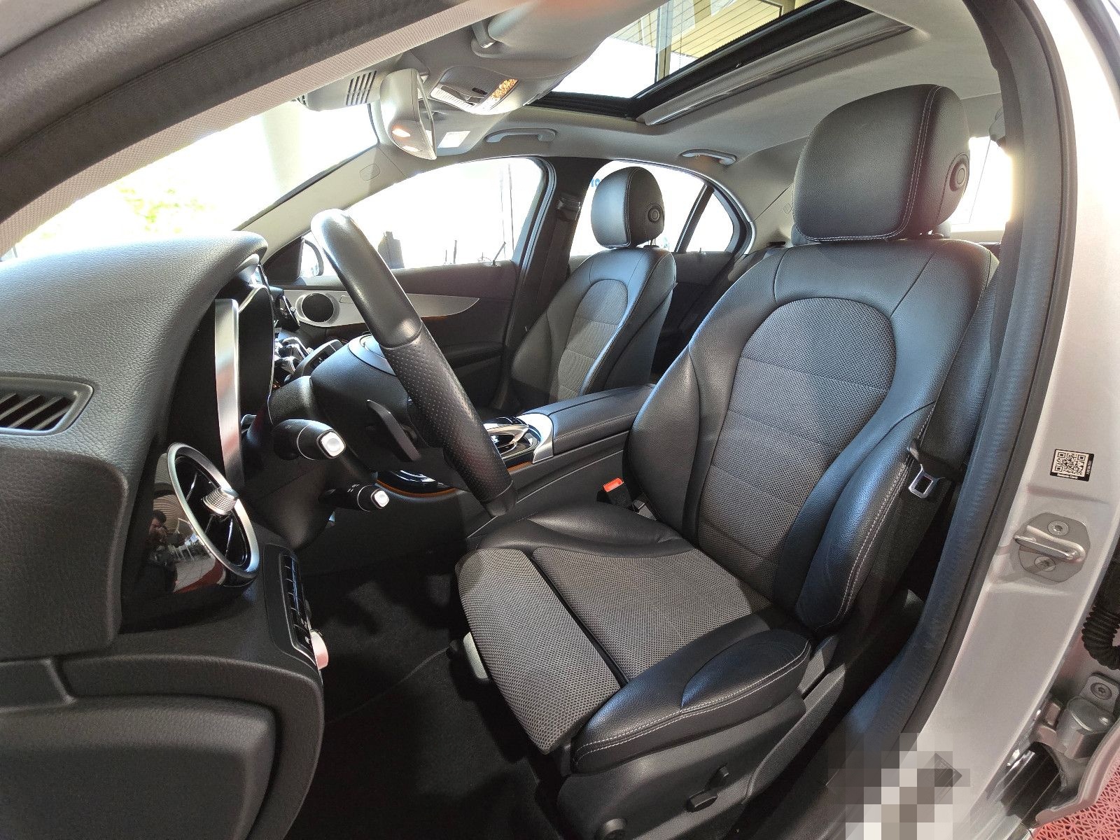 Mercedes-Benz C 200 Lim. CGI+AHK+NAVI+LED+TEILLEDER foto 8