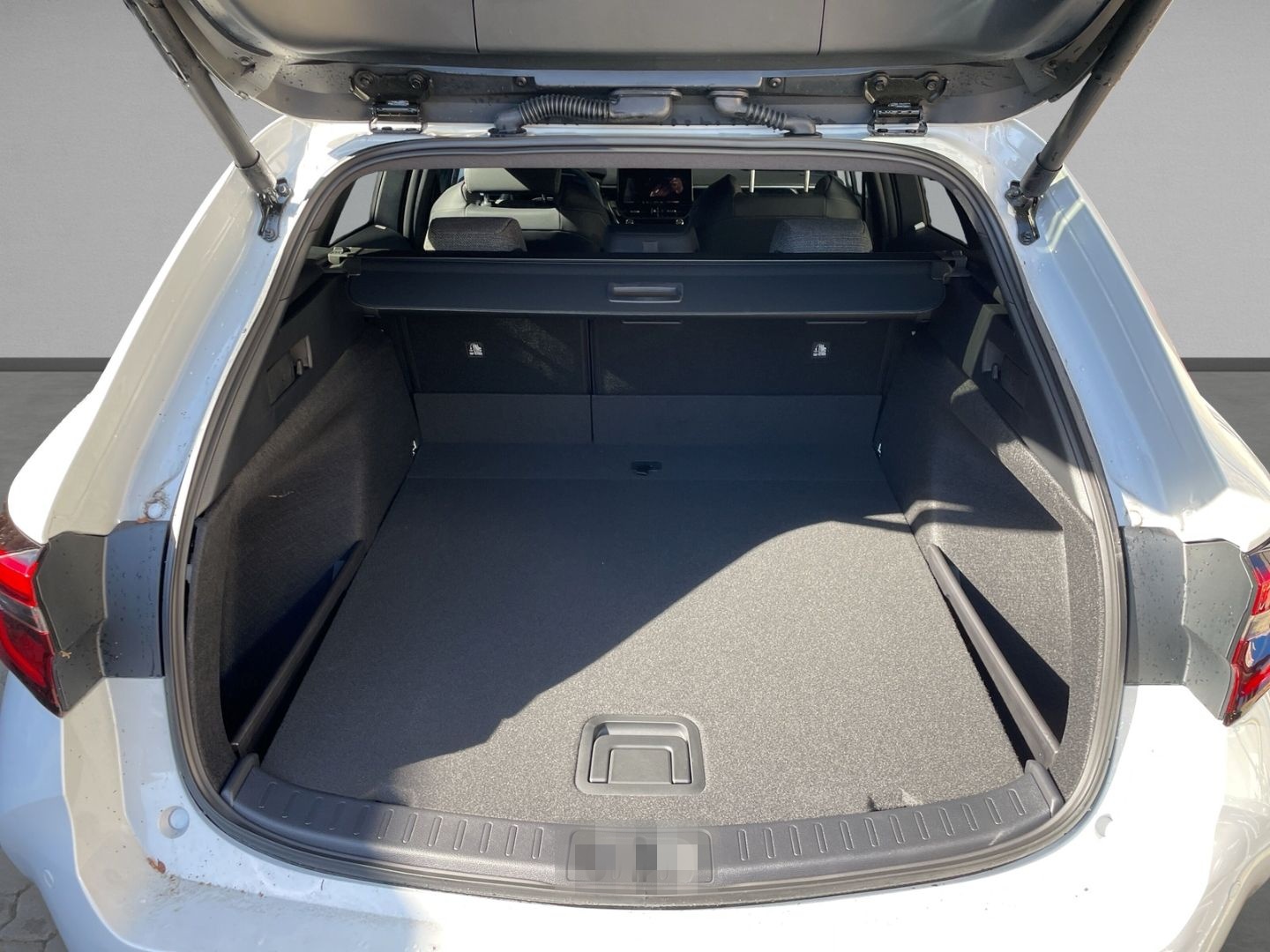 Toyota Corolla 1.8 Hybrid Touring Sports Teamplayer Tec foto 5