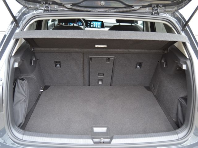 Volkswagen Golf VIII 2.0 TDI Life LED/NAVI+VZE/BUSINESS-PRE foto 16