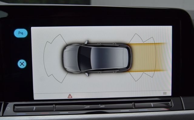 Volkswagen Golf VIII 2.0 TDI Life LED/NAVI+VZE/BUSINESS-PRE foto 18