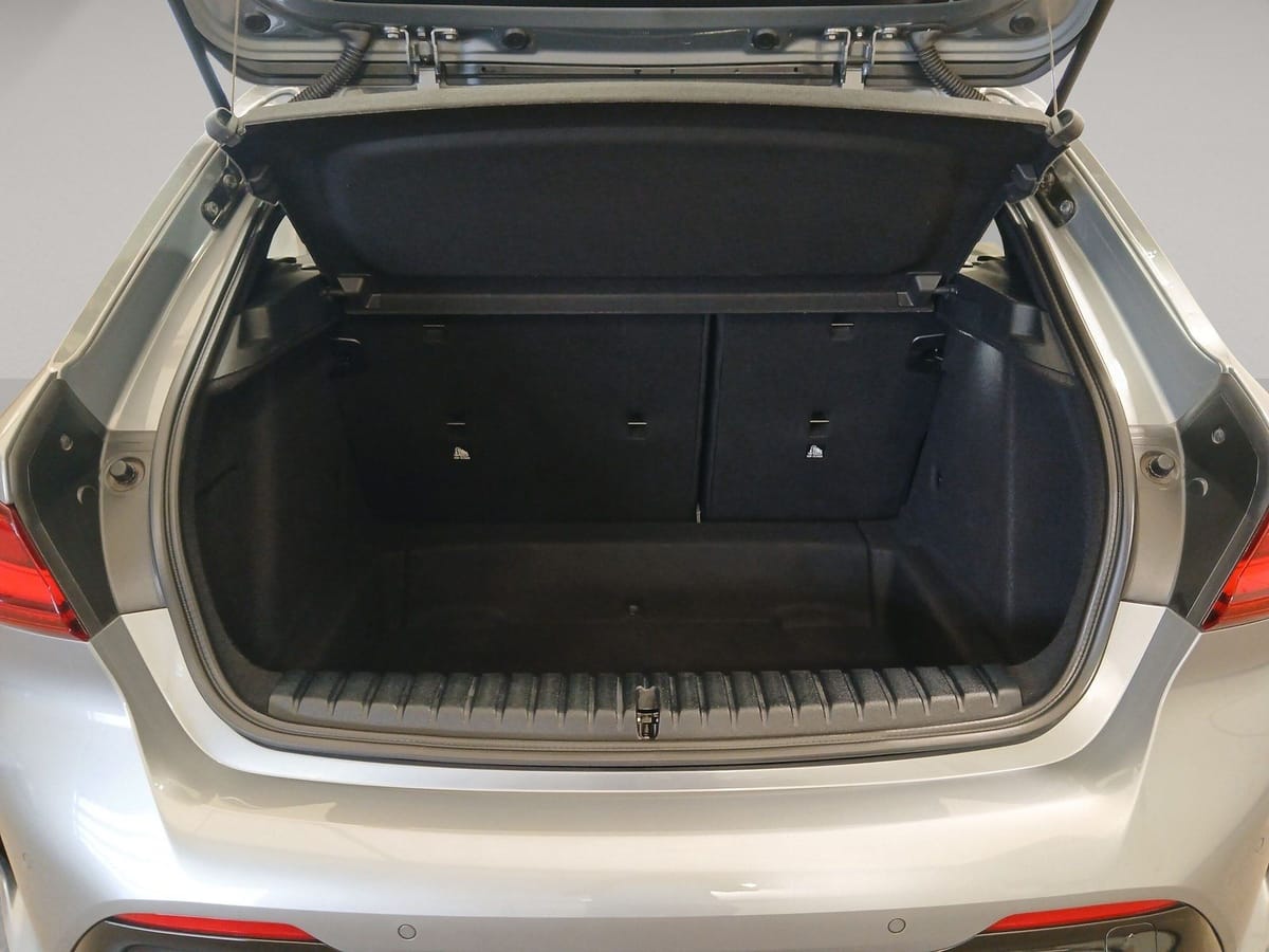 BMW M135i xDrive LiveCockpitProf Head-Up PDC HiFi foto 12