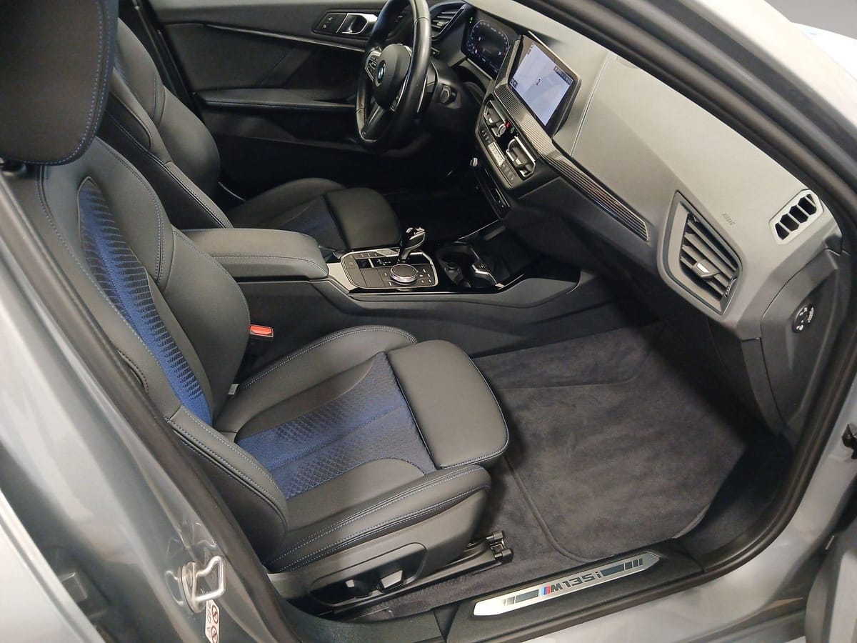 BMW M135i xDrive LiveCockpitProf Head-Up PDC HiFi foto 8