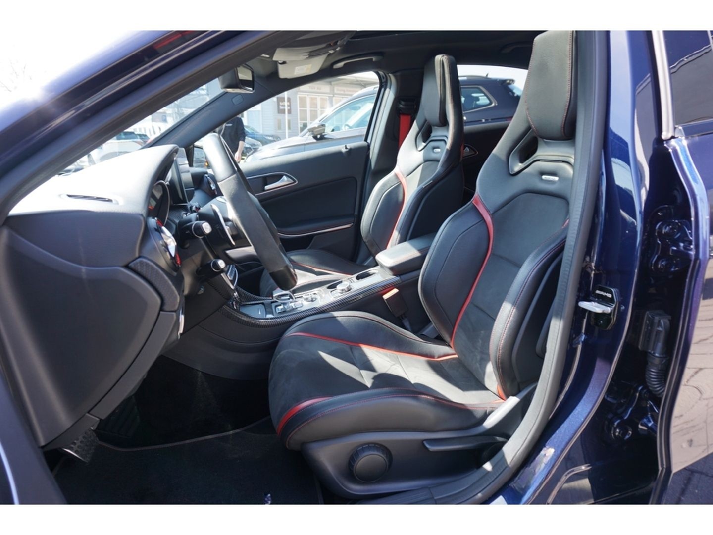 Mercedes-Benz A 45 AMG 4Matic Speedshift Perf.Abgas Pano Navi  foto 18