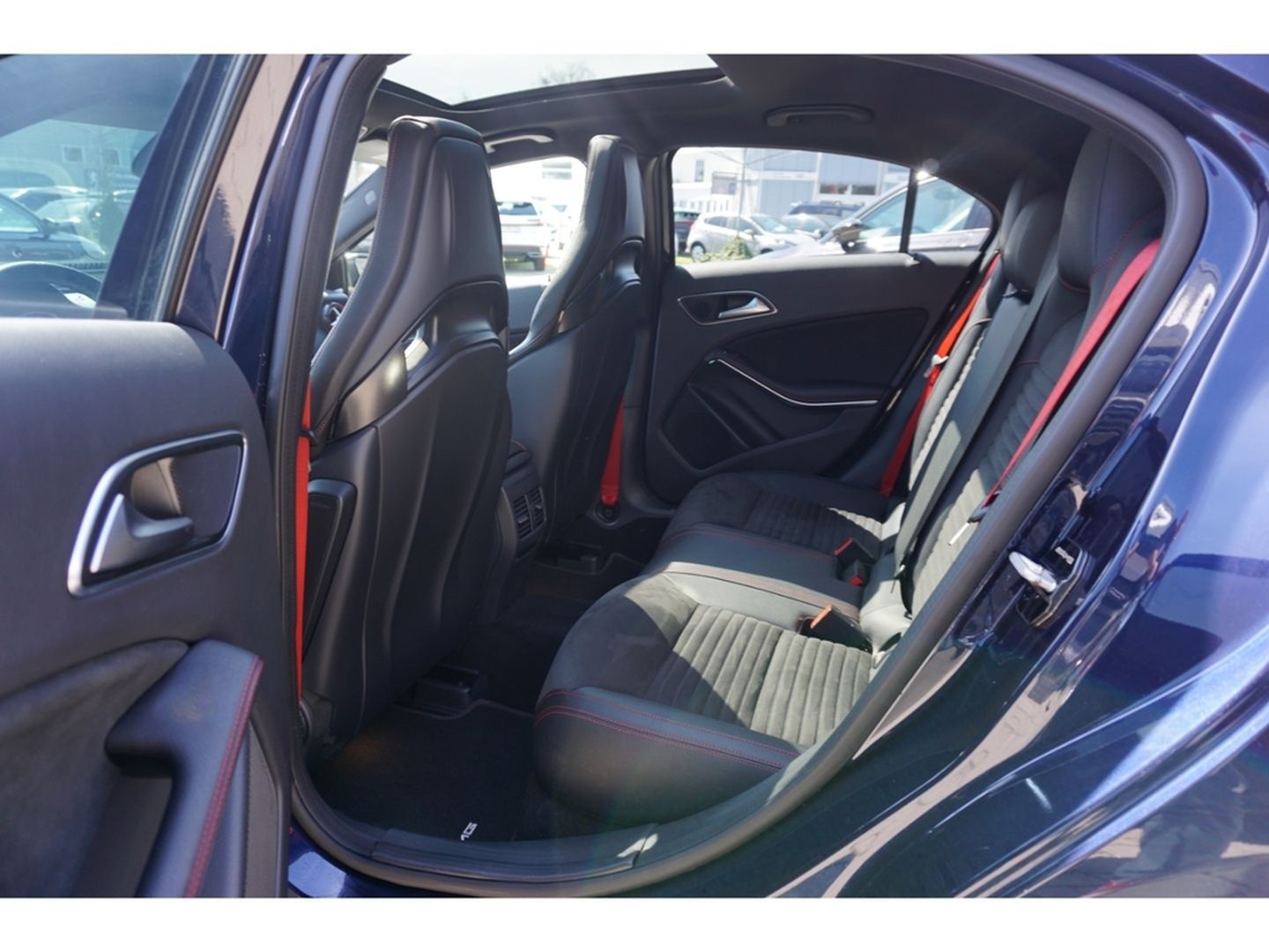 Mercedes-Benz A 45 AMG 4Matic Speedshift Perf.Abgas Pano Navi  foto 26