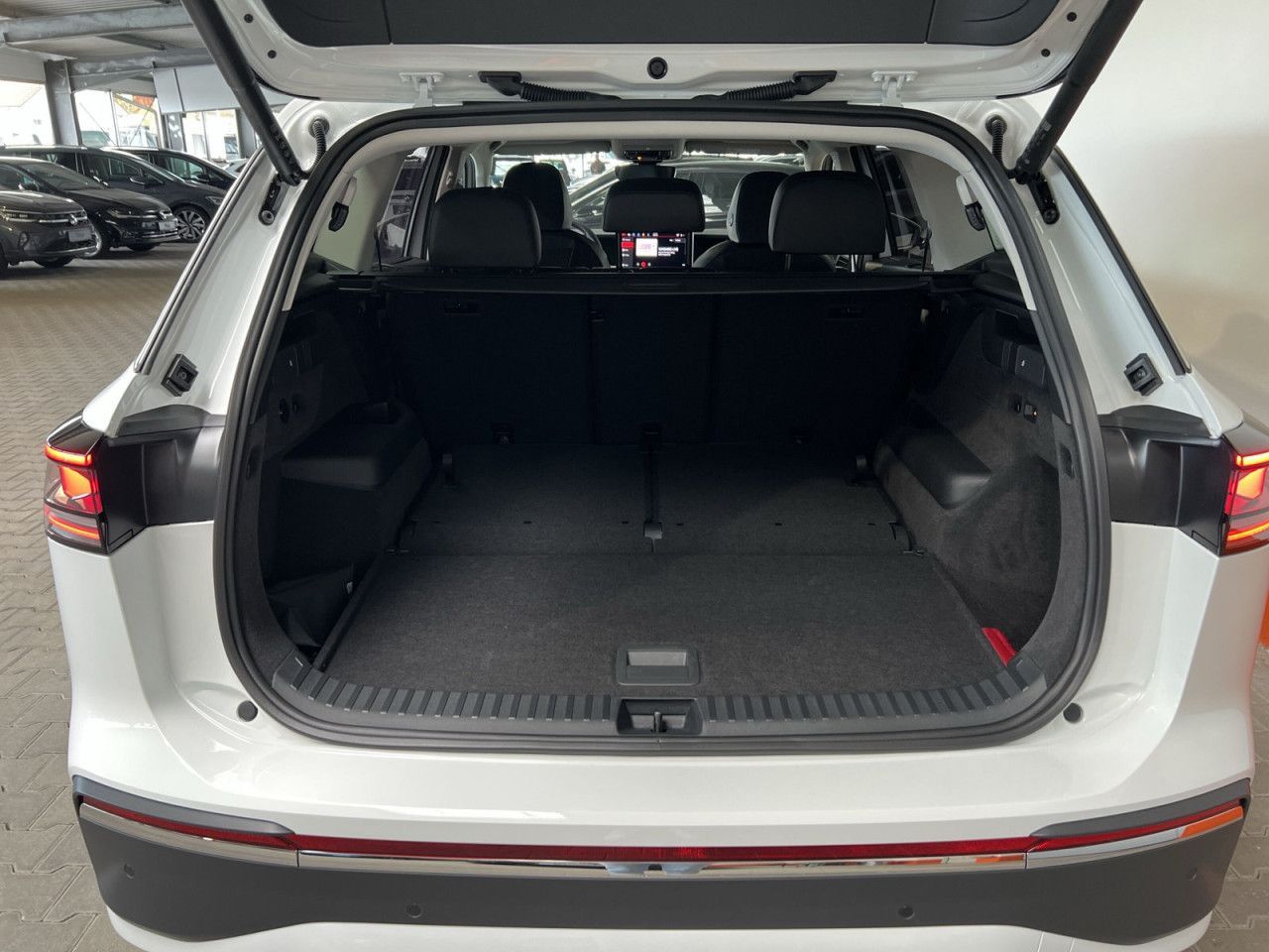 Volkswagen Tayron ELEGANCE 1.5 eTSI DSG AHK 7-SITZER LED foto 9