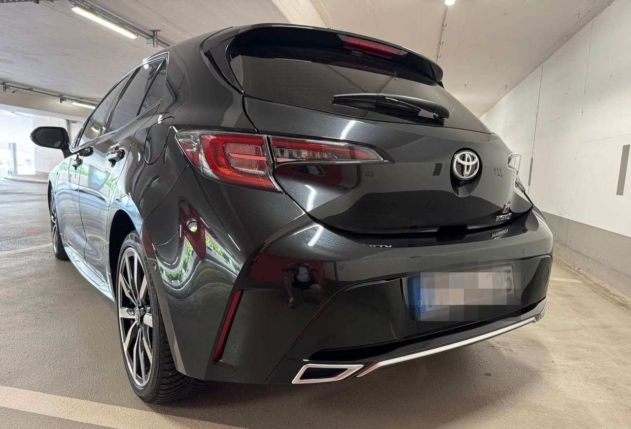 Toyota Corolla Hybrid GR Sport Black Edition foto 5