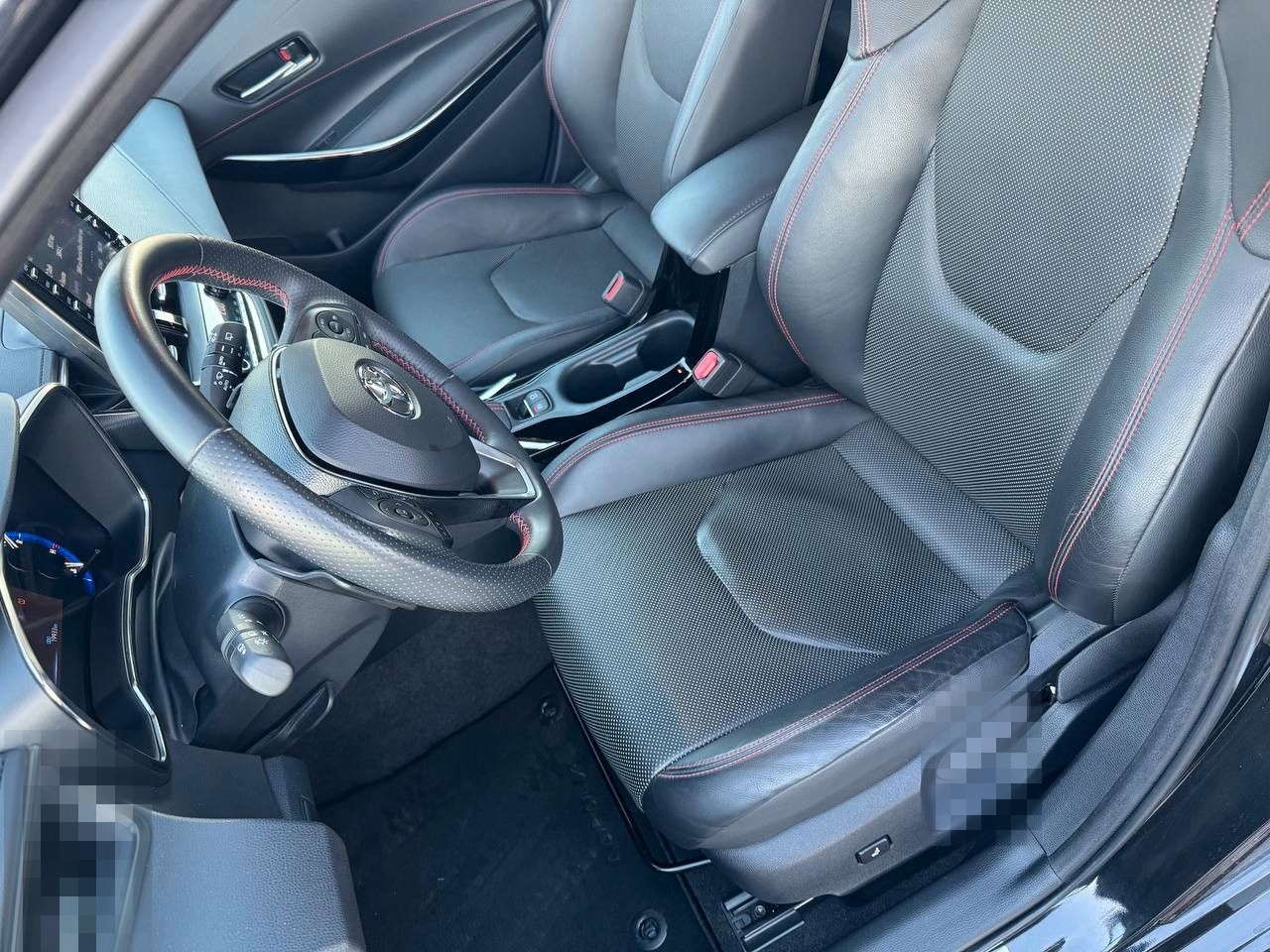 Toyota Corolla Hybrid GR Sport Black Edition foto 10