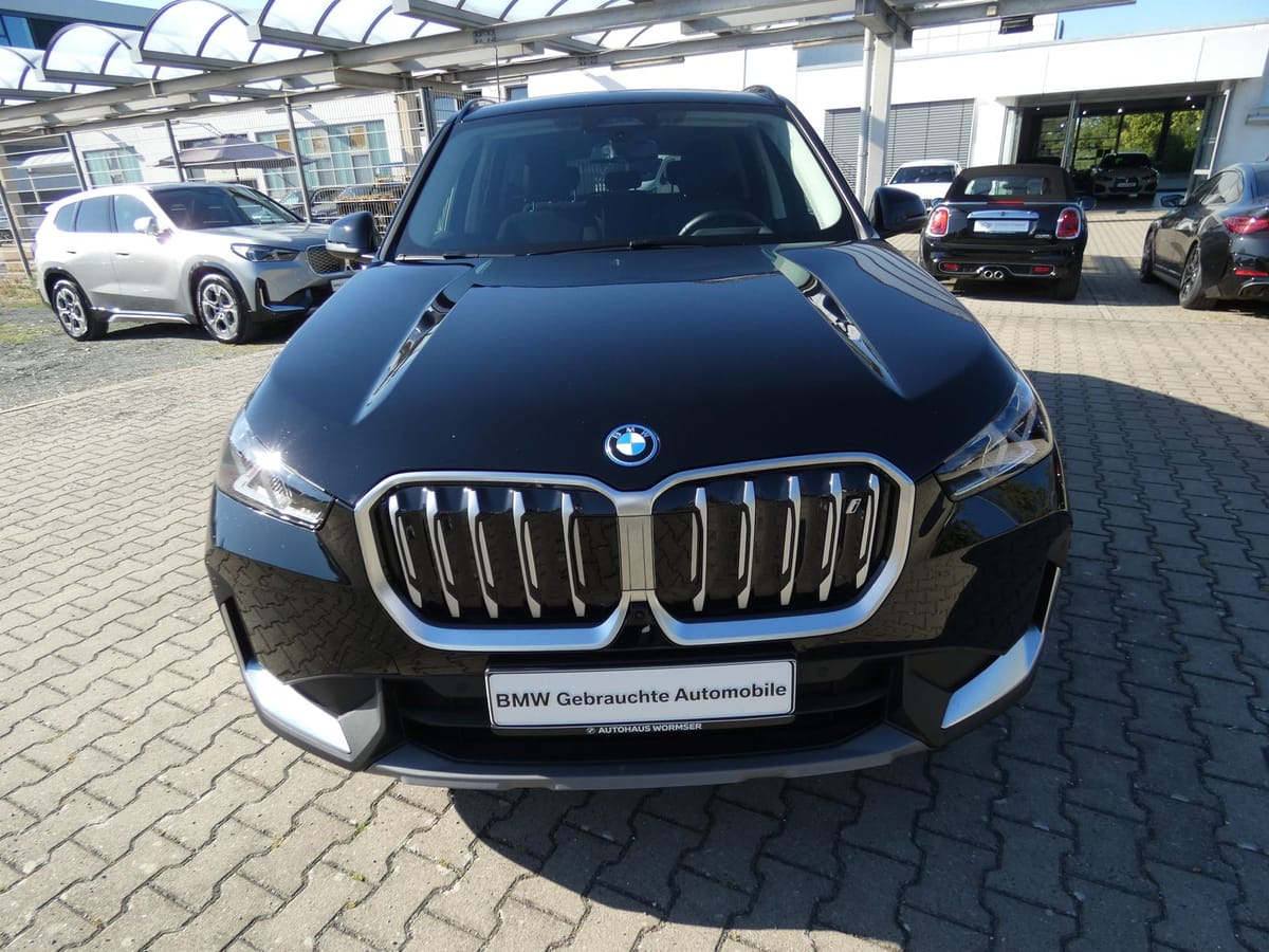 BMW iX1 xDrive30 Impressive Head-Up+StHz+StKlima+SHZ foto 2