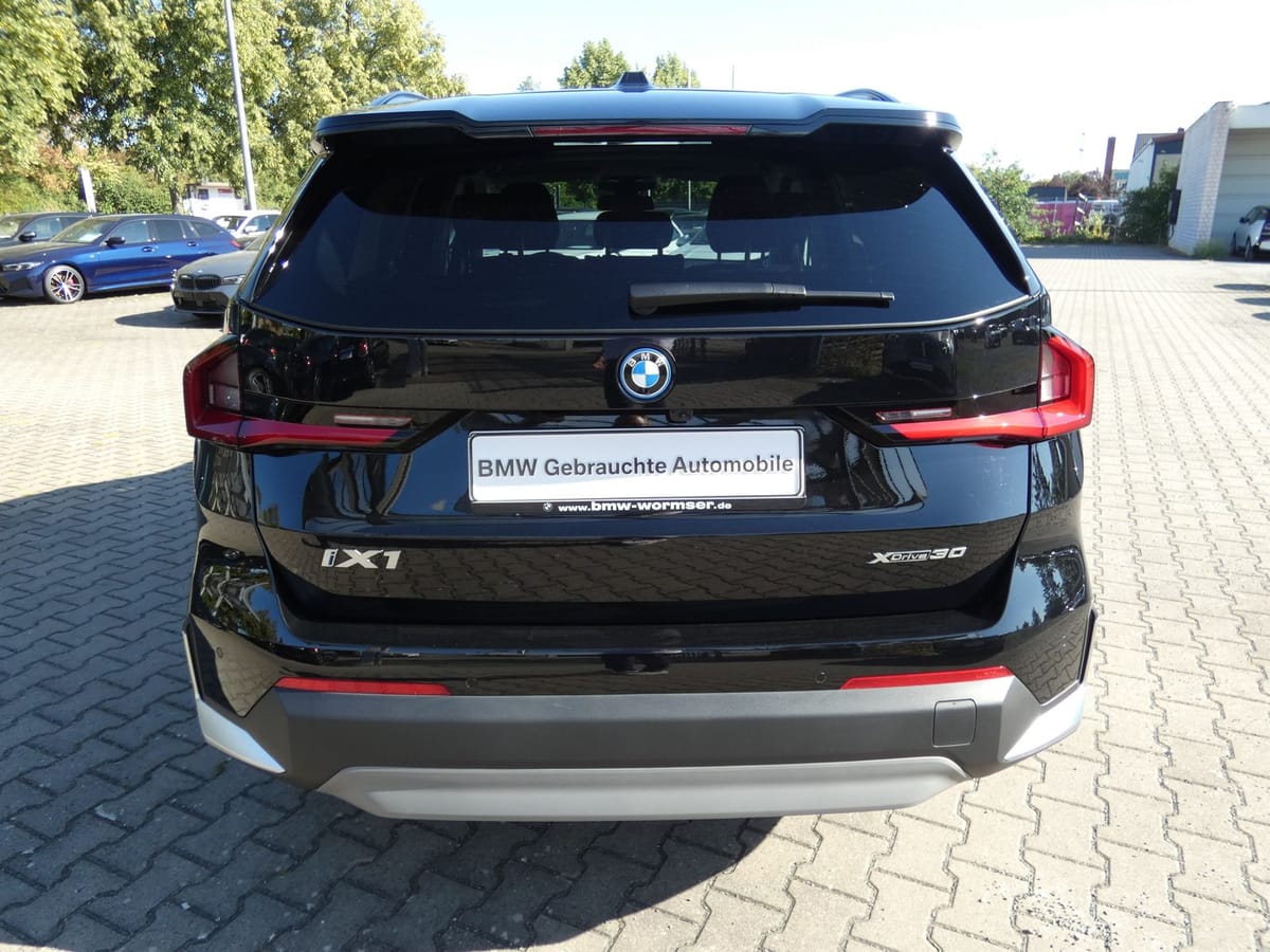 BMW iX1 xDrive30 Impressive Head-Up+StHz+StKlima+SHZ foto 6