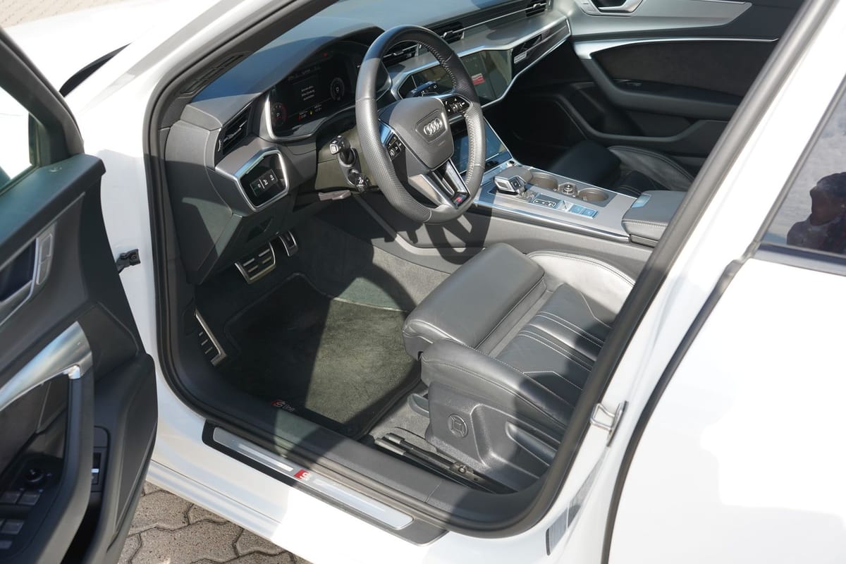 Audi A6 Avant 55 3.0 TFSI quattro LED Panorama ACC foto 10