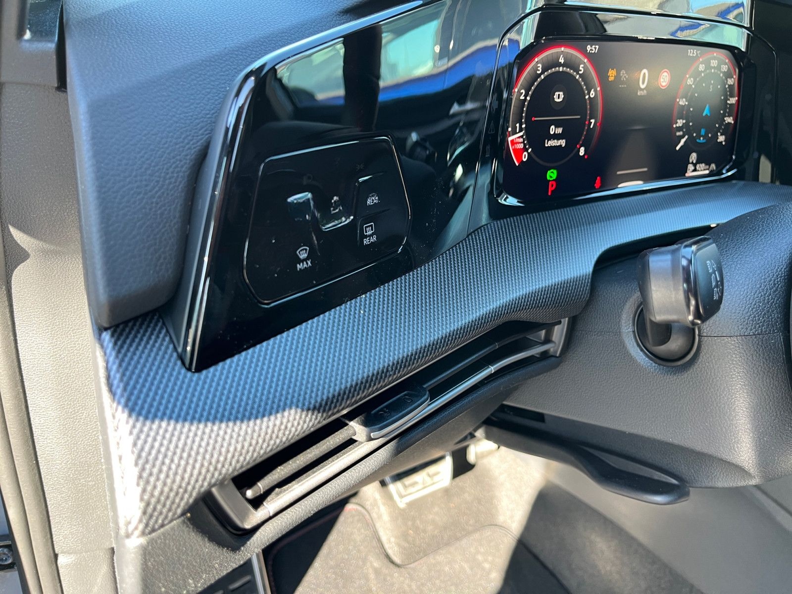 Volkswagen Golf GTI 2,0TSI 265 PS DSG 19" NAVI HARMAN KARDO foto 13